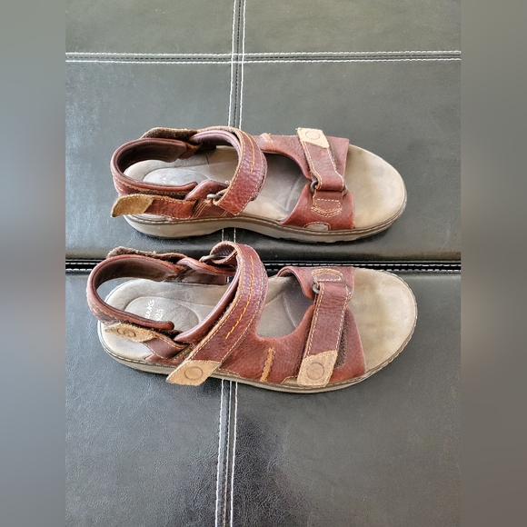 Clarks Raffe Coast Sandals - Picture 7 of 10